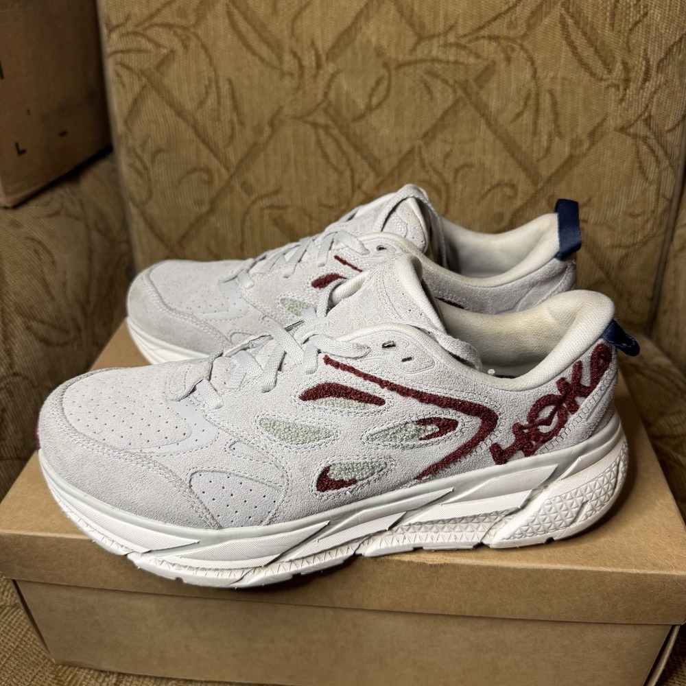 Hoka U Clifton L Embroidery Suede Trainers — Men's 10, Women's 11—‎ 1126854 LRCB